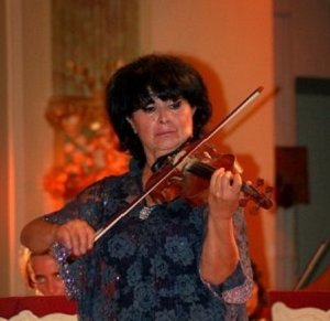 Лиана Исакадзе