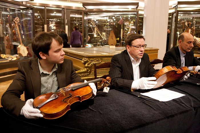 «Большой музей». Скрипки. Российский национальный музей музыки