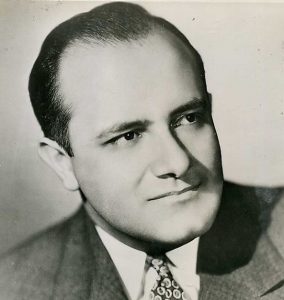 Леонард Уоррен