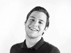 Валерий Макаров
