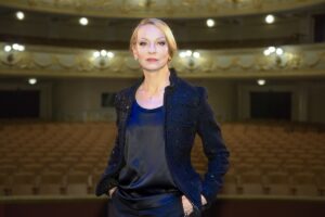 старцев через год. схема путь старцева к ионычу. этапы духовной деградации ионыча старцева. доктор старцев ионыч. чехов ионыч старцев.