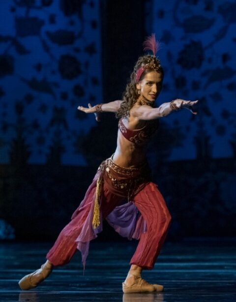 Yosh chiroyli blowjob qizlar Tailand yosh ayollar bilan porno