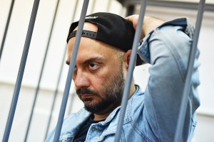 Суд в Москве отправил под домашний арест худрука театра «Гоголь-центр» Кирилла Серебренникова до 19 октября