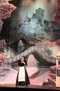 Добропорядочная Маргарита (Елизавета Соина) в своем добропорядочном садике