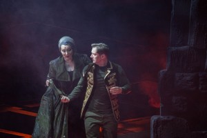 Вердиевский «Трубадур» на сцене "Геликон-оперы" Вердиевский «Трубадур» на сцене "Геликон-оперы"
