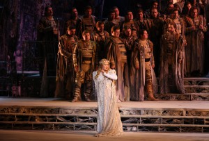 Нетребко в Лоэнгрине 