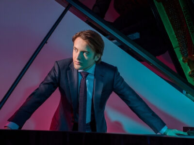 Нежность и демонизм: музыка и четверо в высшей