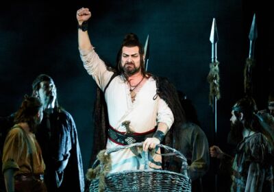 С призывом к гуннам