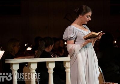 «Онегин» без декораций, но с обнажёнными нервами