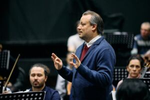 Музыка в новом доме