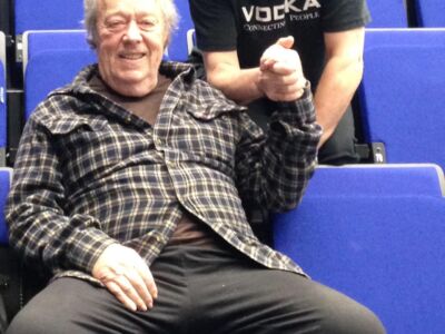 Посвящается Йорме Пануле, замечательному дирижёру, выдающемуся педагогу и