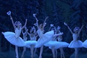 Новогодний Щелкунчик