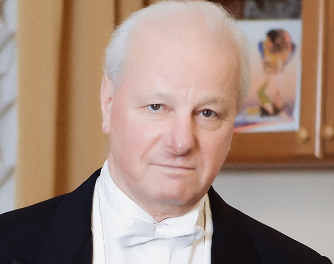 Владислав Чернушенко