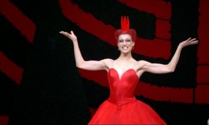 После 22 лет работы в балете Ковент-Гарден со сценой прощается прима Зинаида Яновски