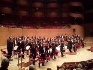 Бамбергский симфонический оркестр под управлением Якуба Груши выступил в Кёльне на ежегодном весеннем фестивале актуальной и современной музыки Acht Brücken. Musik für Köln («Восемь мостов. Музыка для Кельна») Бамбергский симфонический оркестр под управлением Якуба Груши выступил в Кёльне на ежегодном весеннем фестивале актуальной и современной музыки Acht Brücken. Musik für Köln («Восемь мостов. Музыка для Кельна»)