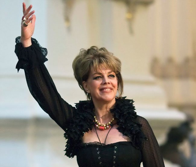 Любовь Казарновская